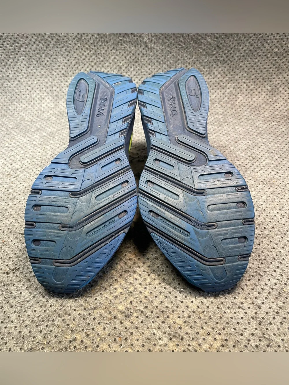 Brooks Launch 9 Boston Blue Running Shoes Size 8.5 Women’s